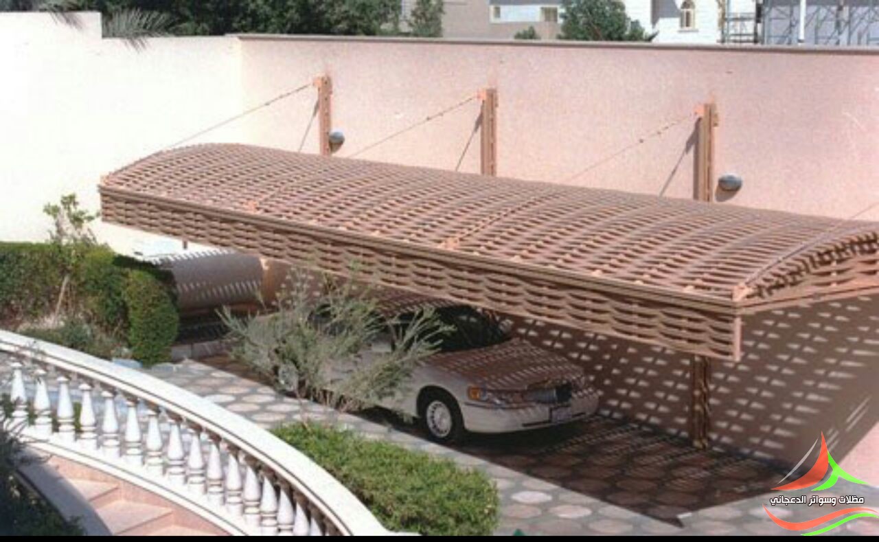مظلات خشبية للسيارات
